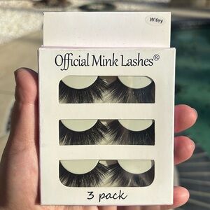 Official Mink Lashes Style Wifey 3 Pack